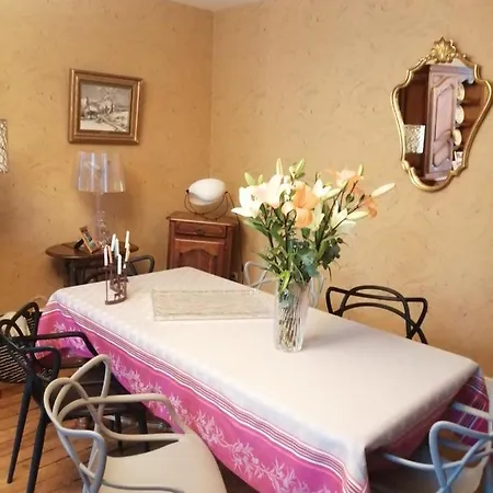 Un Air Moulinois Nocleg ze śniadaniem