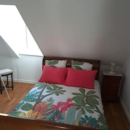 Un Air Moulinois Bed & Breakfast