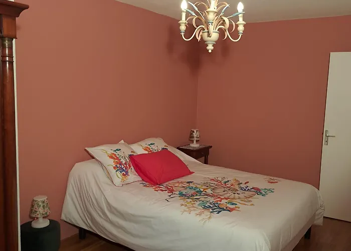 Un Air Moulinois Bed & Breakfast 3*