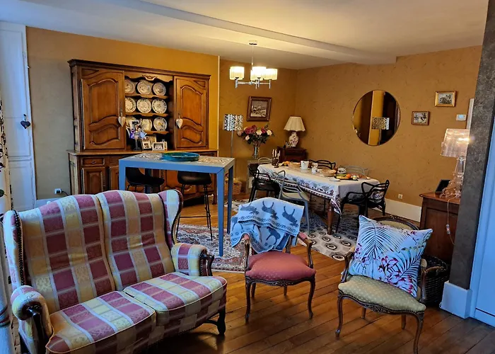 Un Air Moulinois Bed & Breakfast